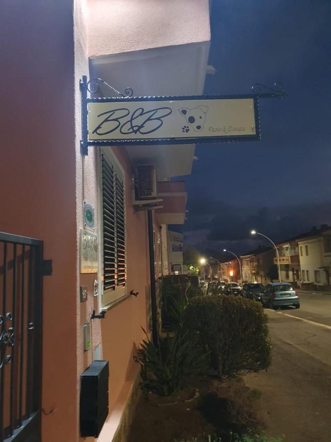 B&B Paolo E Daniela คาร์บอเนีย ภายนอก รูปภาพ